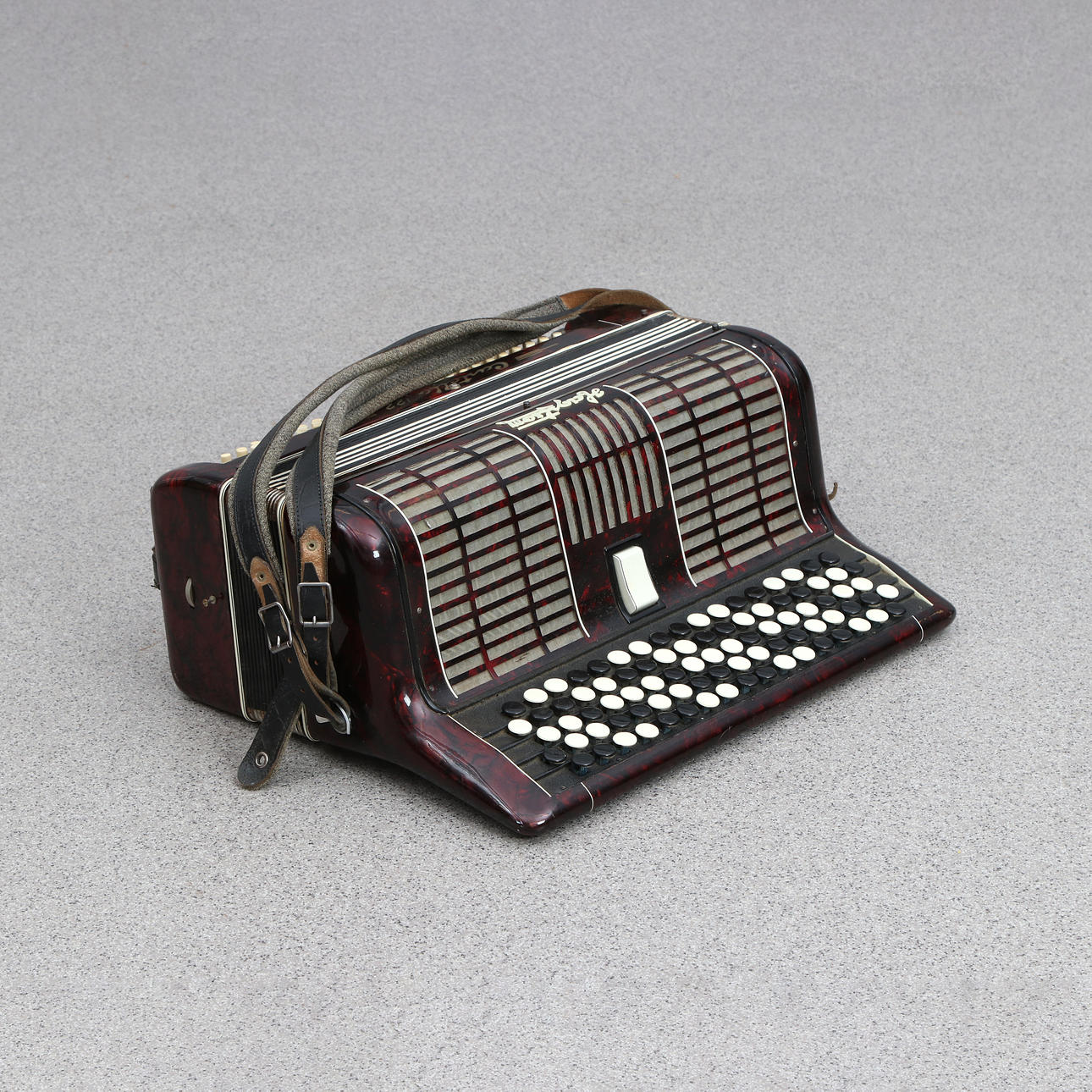 HAGSTRÖM, ACCORDION. "Castello 122", with case.