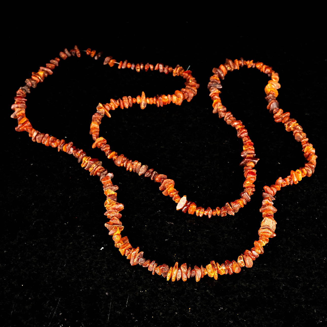 AMBER, Necklace 20th century.
