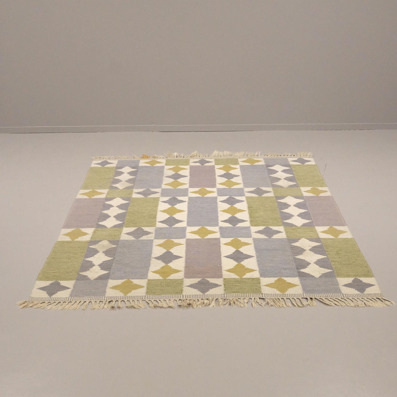 CARPET, RÖLAKAN.