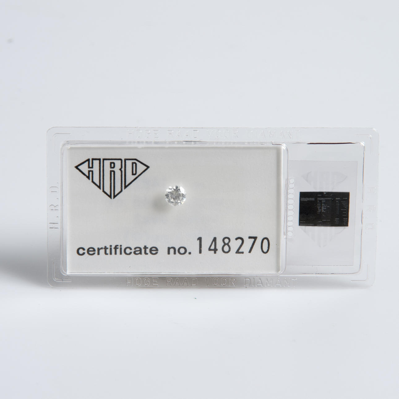 DIAMANT, briljantslipad, 0,46 ct, med certifikat.