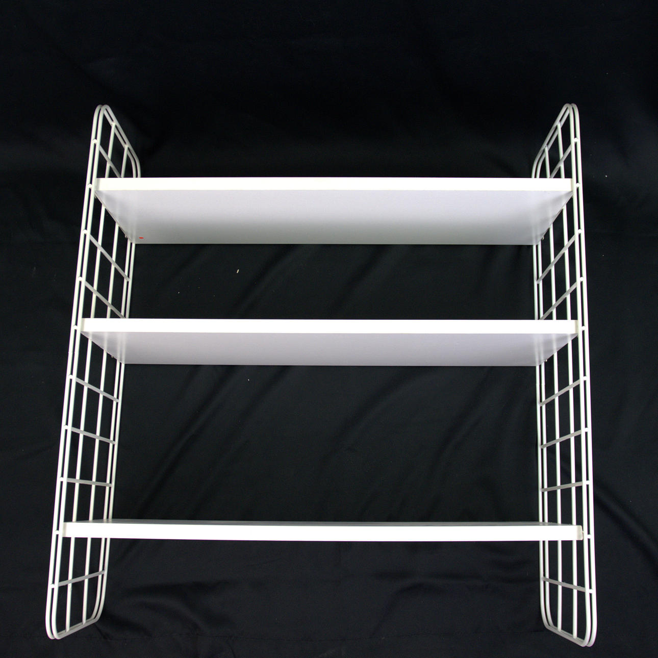 SHELF, String model, white laminate, white-lacquered steel brackets, contemporary.