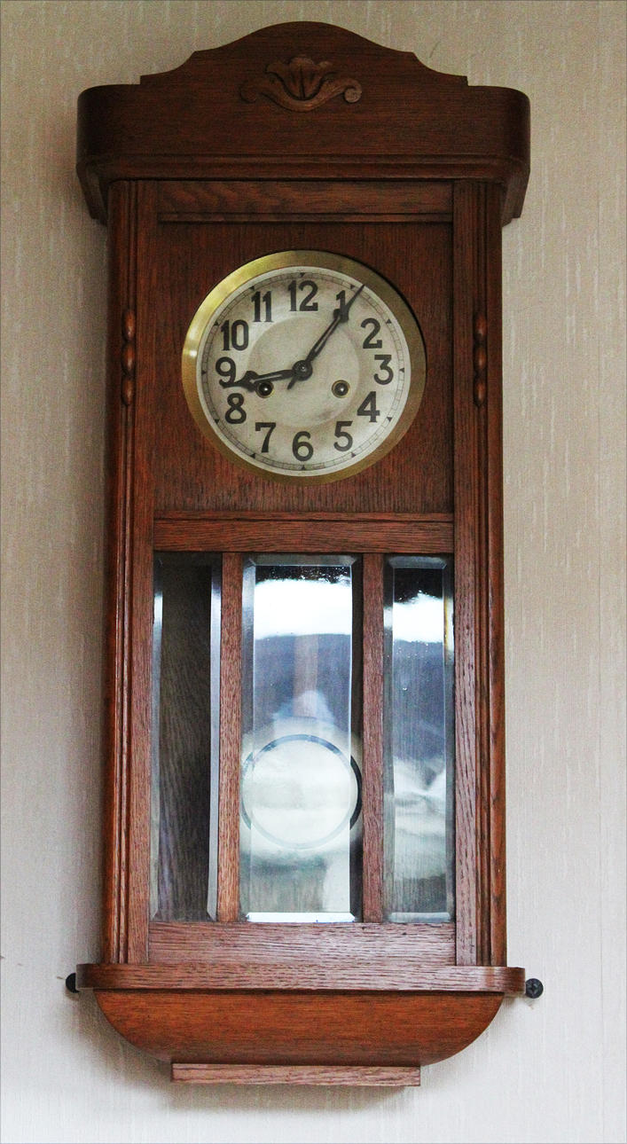 Väggur i jugendstil, 1920-tal.