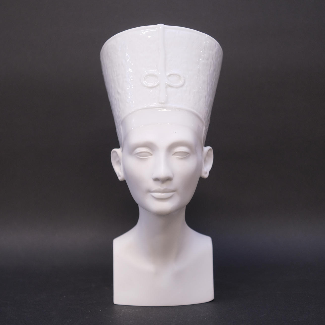 ROSENTHAL BUST "NEFERTITI".