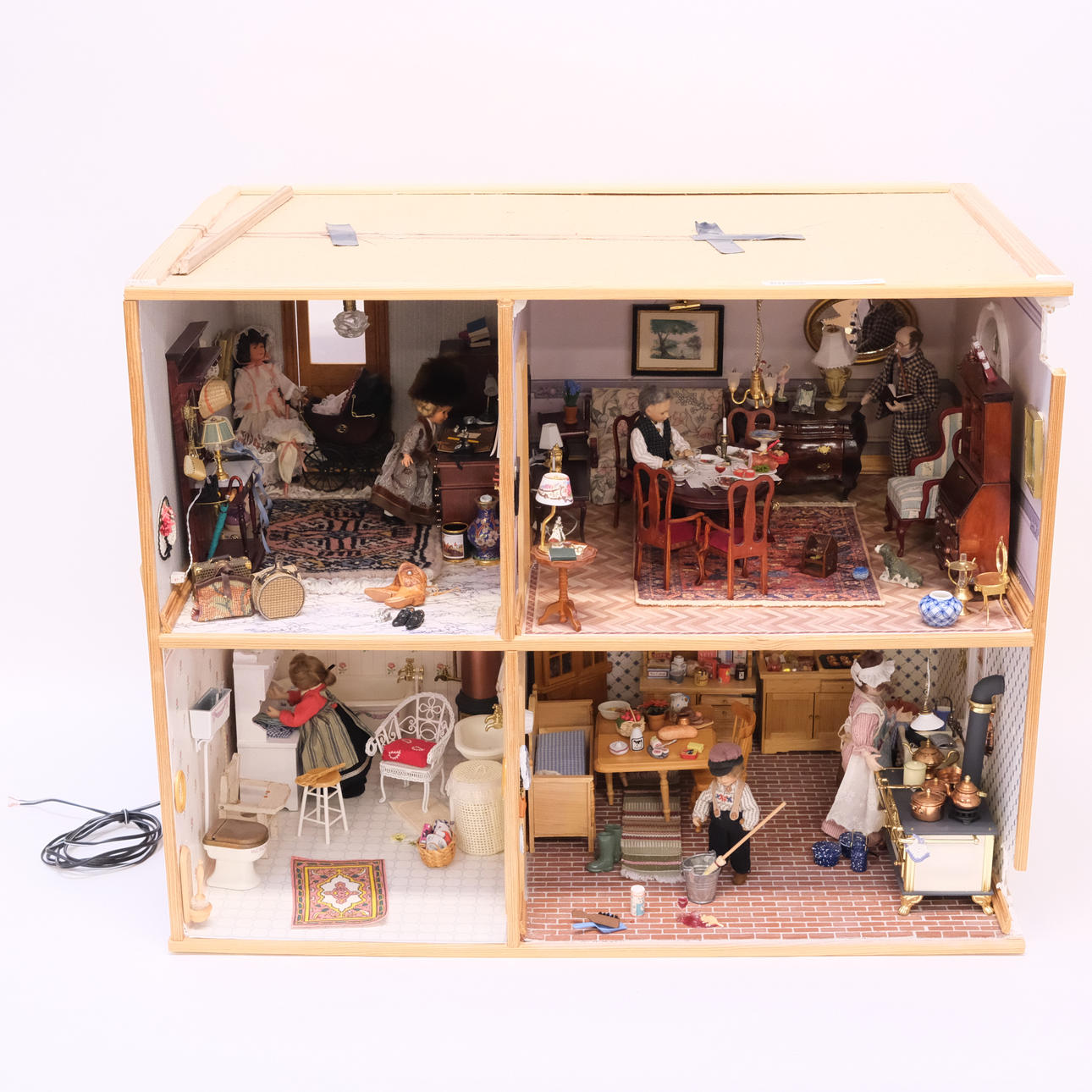 DOLLHOUSE WITH FURNISHINGS.