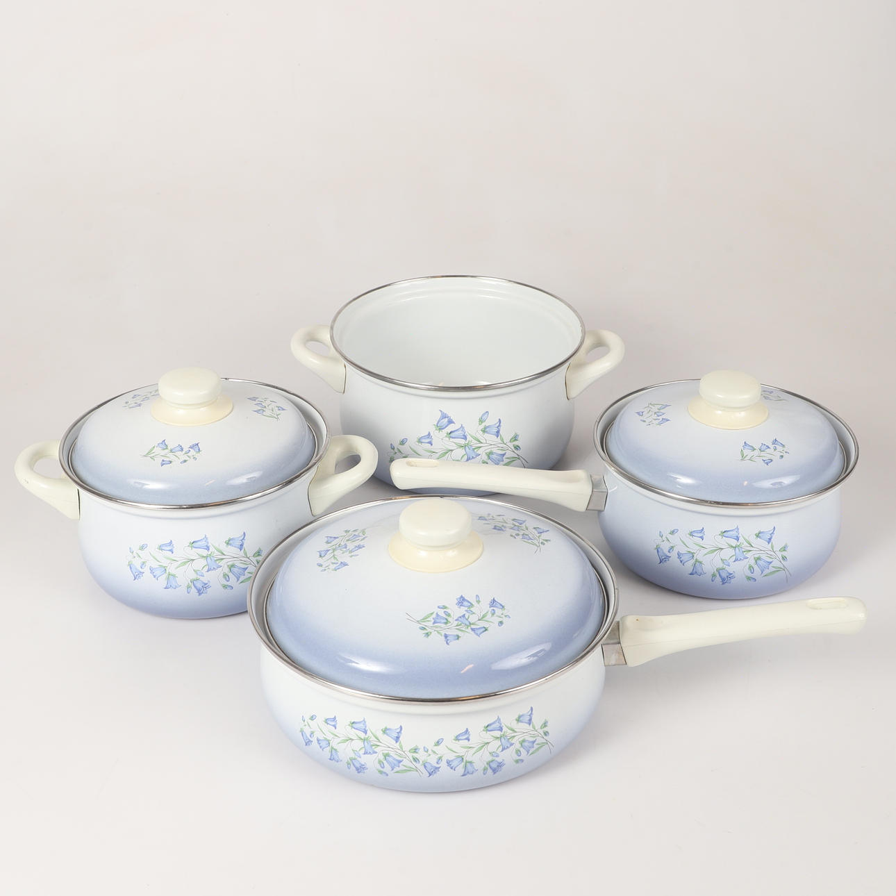 SAUCEPANS, 4 pieces, enamel/plastic.