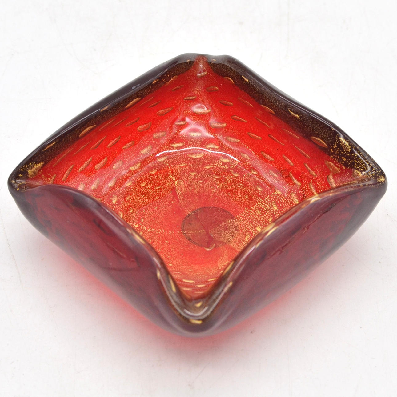 ARCHIMEDE SEGUSO. MURANO DESIGNERSKÅL, STUDIOGLAS, BLADGULD, BULLICANTE, ITALIEN, CA 1960-TAL