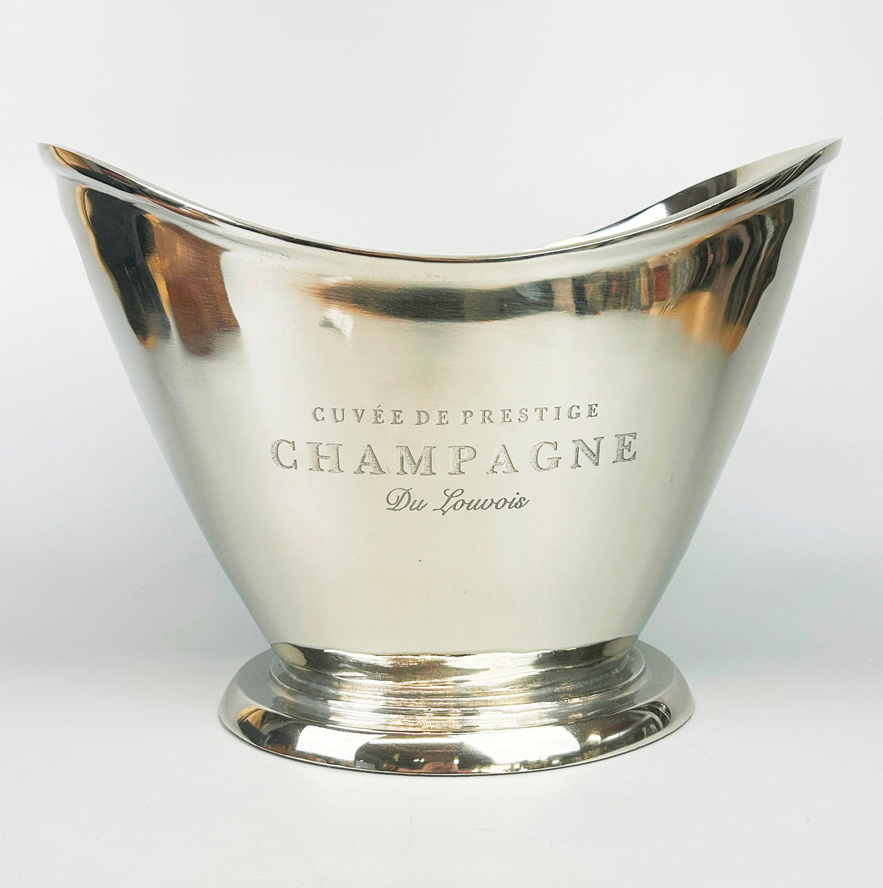ADVERTISING CHAMPAGNE BUCKET.