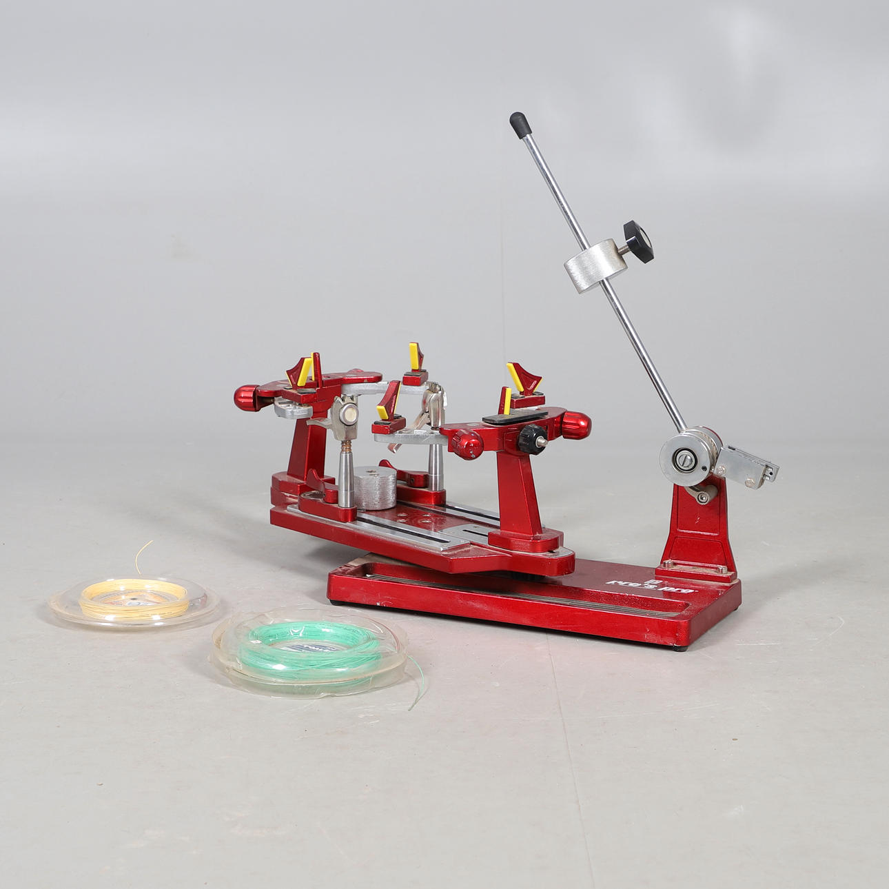 A 'PRO'S PRO' SPORTS RACQUET STRINGING MACHINE.