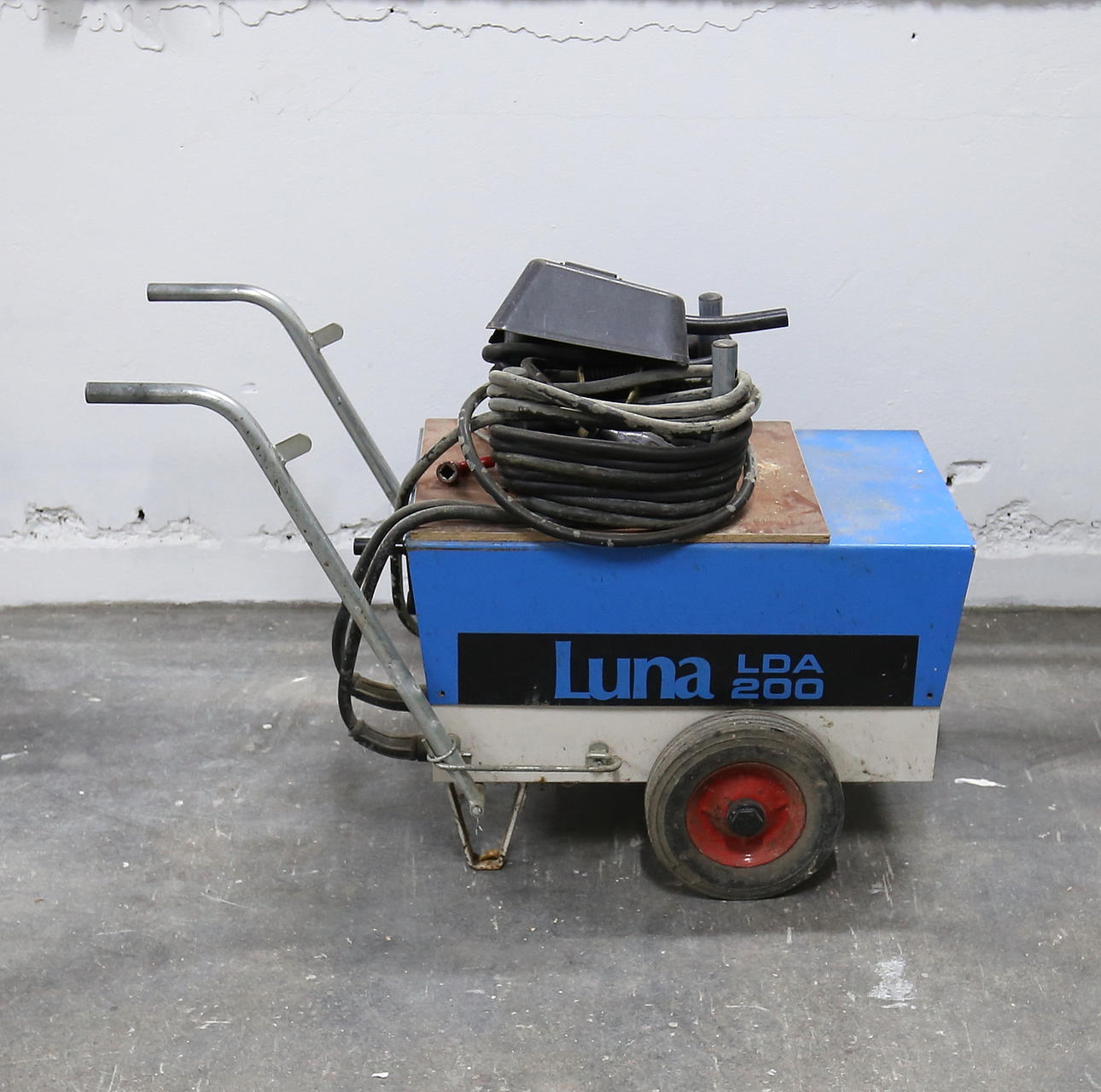 SVETSLIKRIKTARE, Luna LDA 200, 1900-tal.