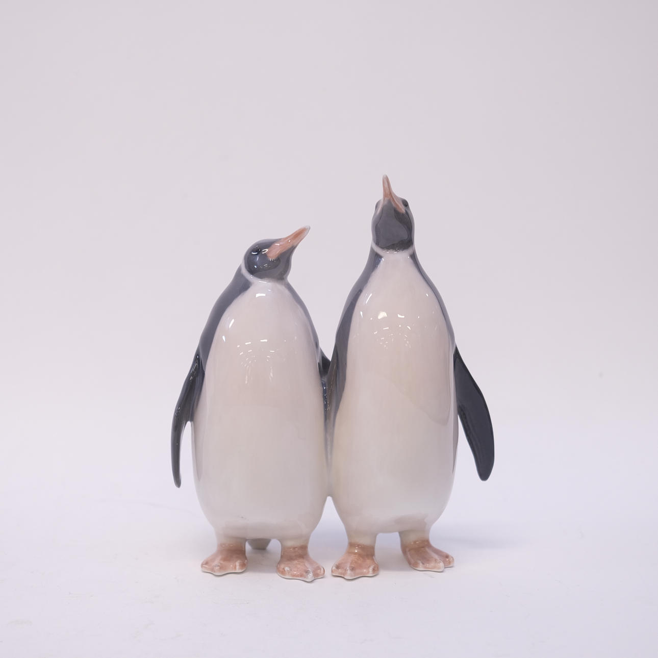 ROYAL COPENHAGEN FIGURINE PENGUINS.