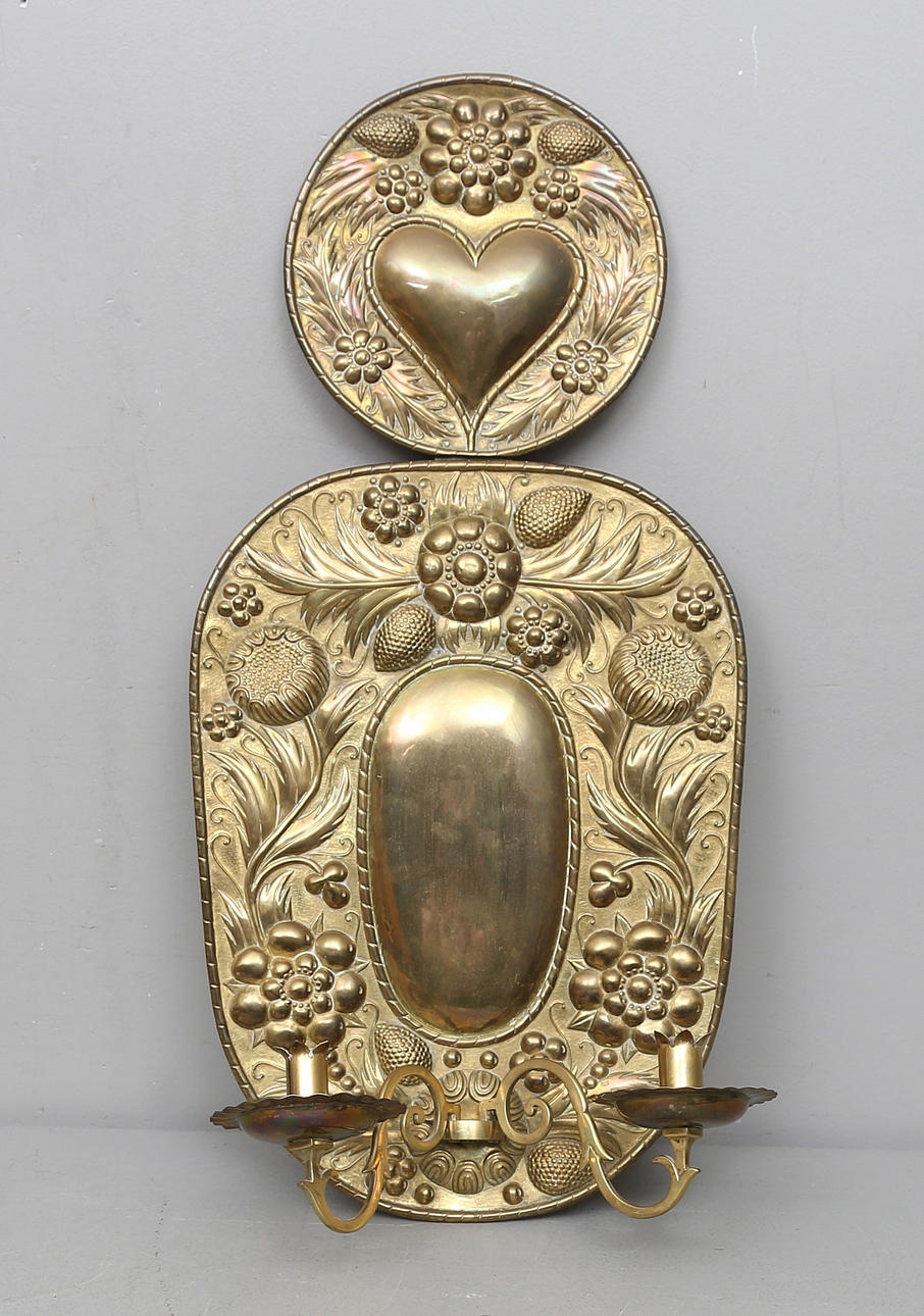 LJUSPLÅT, mässing, barockstil, Gusums bruk, 1900-tal.