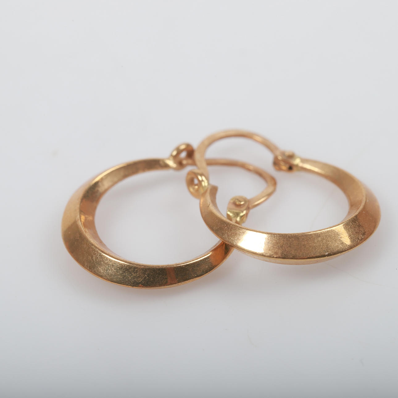 ÖRHÄNGEN, 1 par, s. k. creoler, 18 K guld.