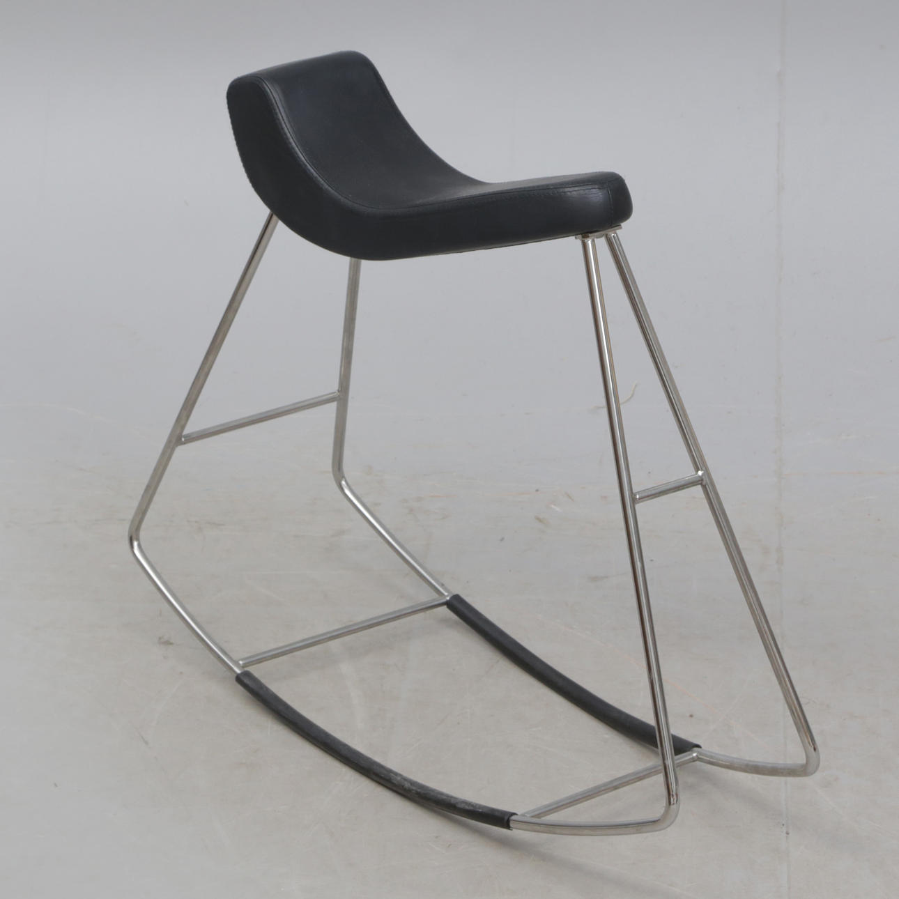 ROCKING CHAIR, modern.