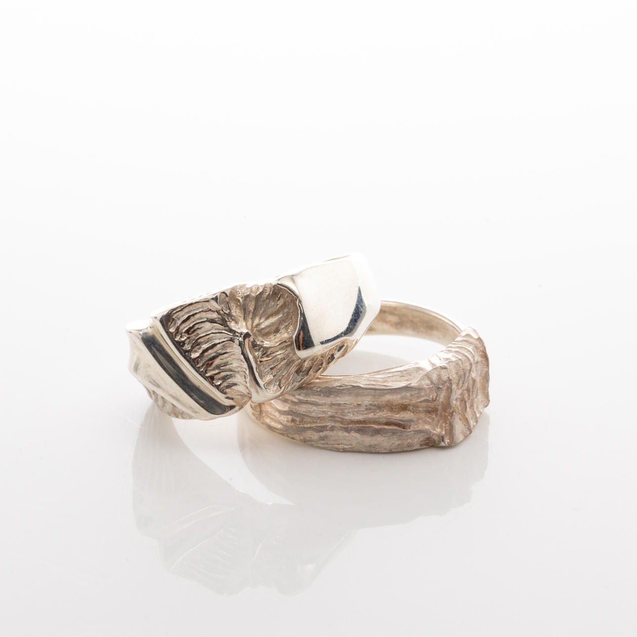 ÅKE LINDSTRÖM. Rings, 2 pcs, Sterling silver, "Vildmark".