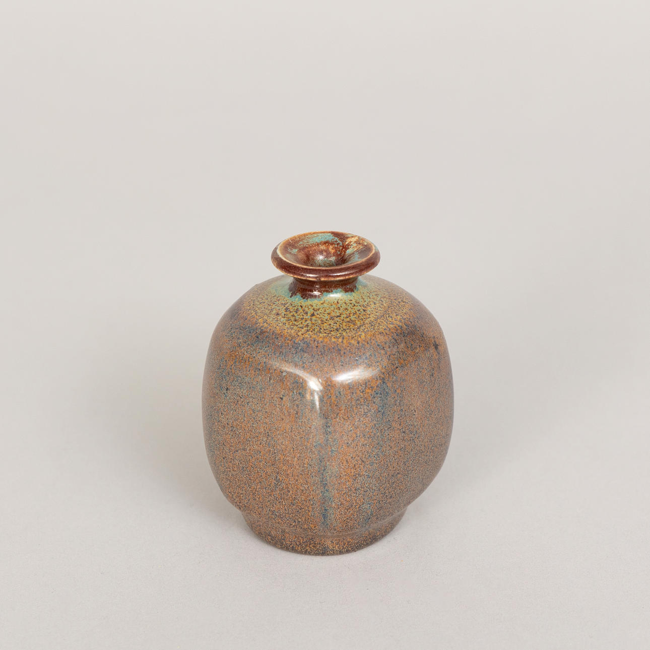 GUNNAR HANSSON. Vase, glazed stoneware, signed.