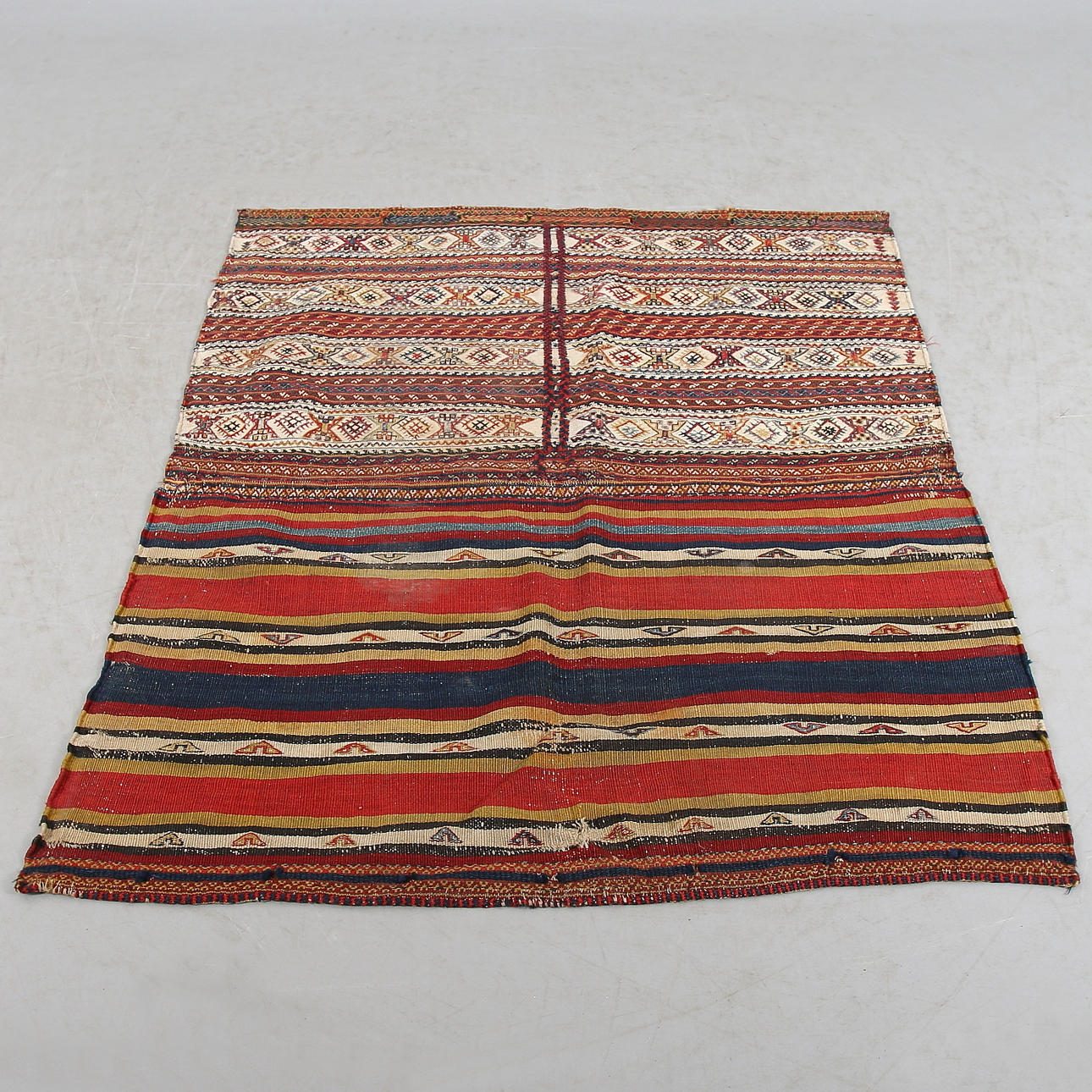 VÄVNAD, Kelim, antik, 18/1900-tal. 130 x 110 cm.