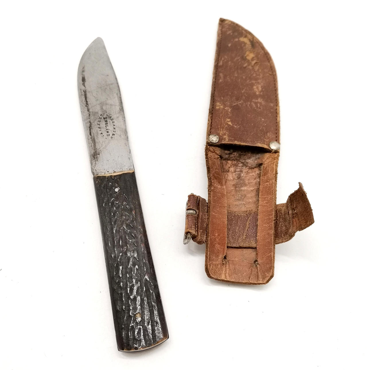 ANTIQUE ANTLER HANDLE SHEATH KNIFE.