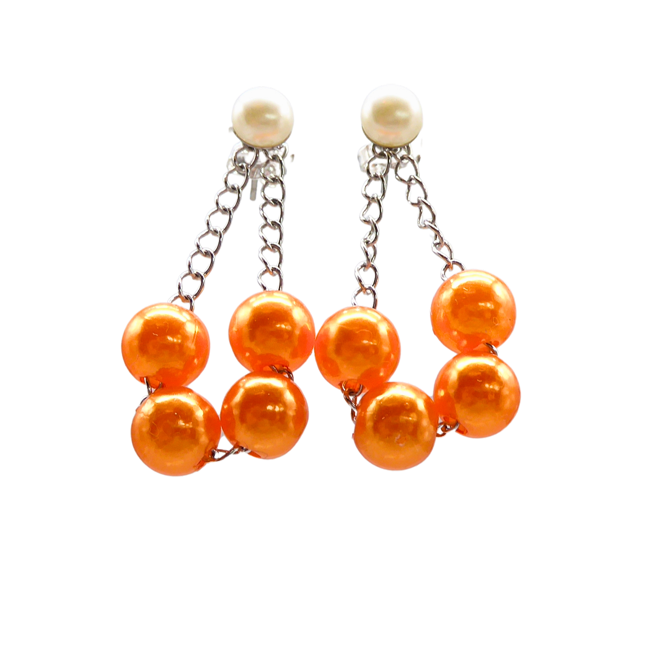 PEARL EARRINGS WITH METAL POSTS.