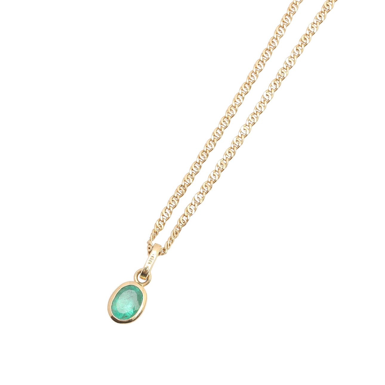Emerald pendant.