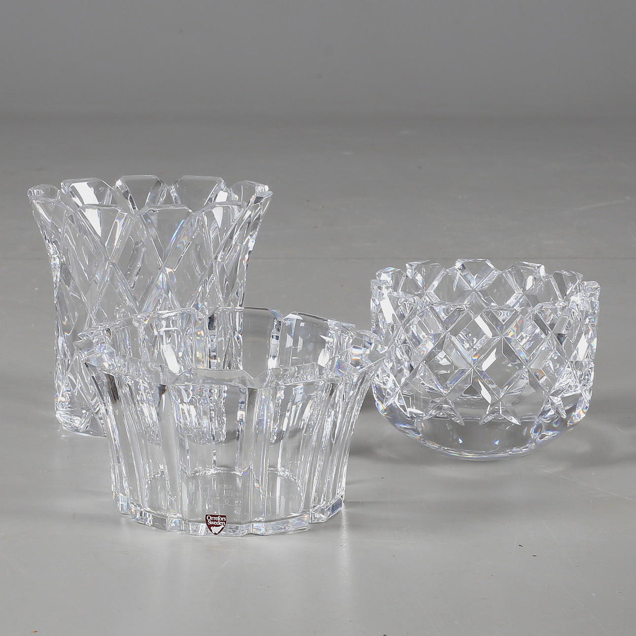 VAS samt SKÅLAR, 3 st, kristall, bl a "Sofiero", Gunnar Cyrén, Orrefors.