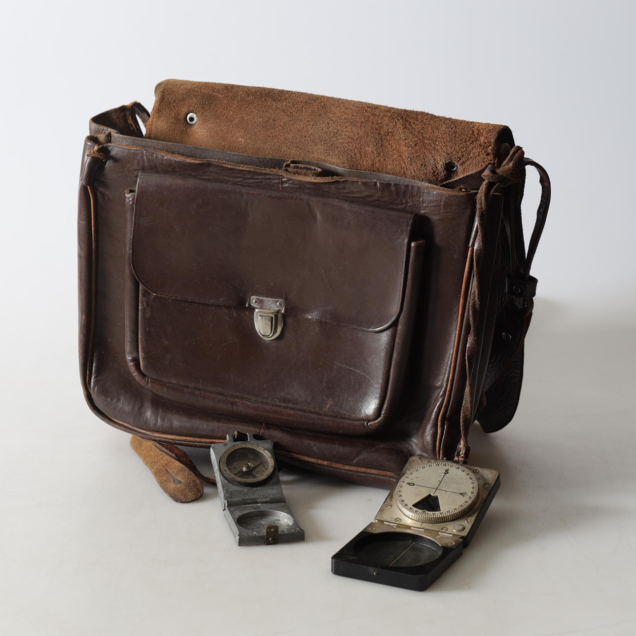 ORDNANCE BAG, leather, 20th century.