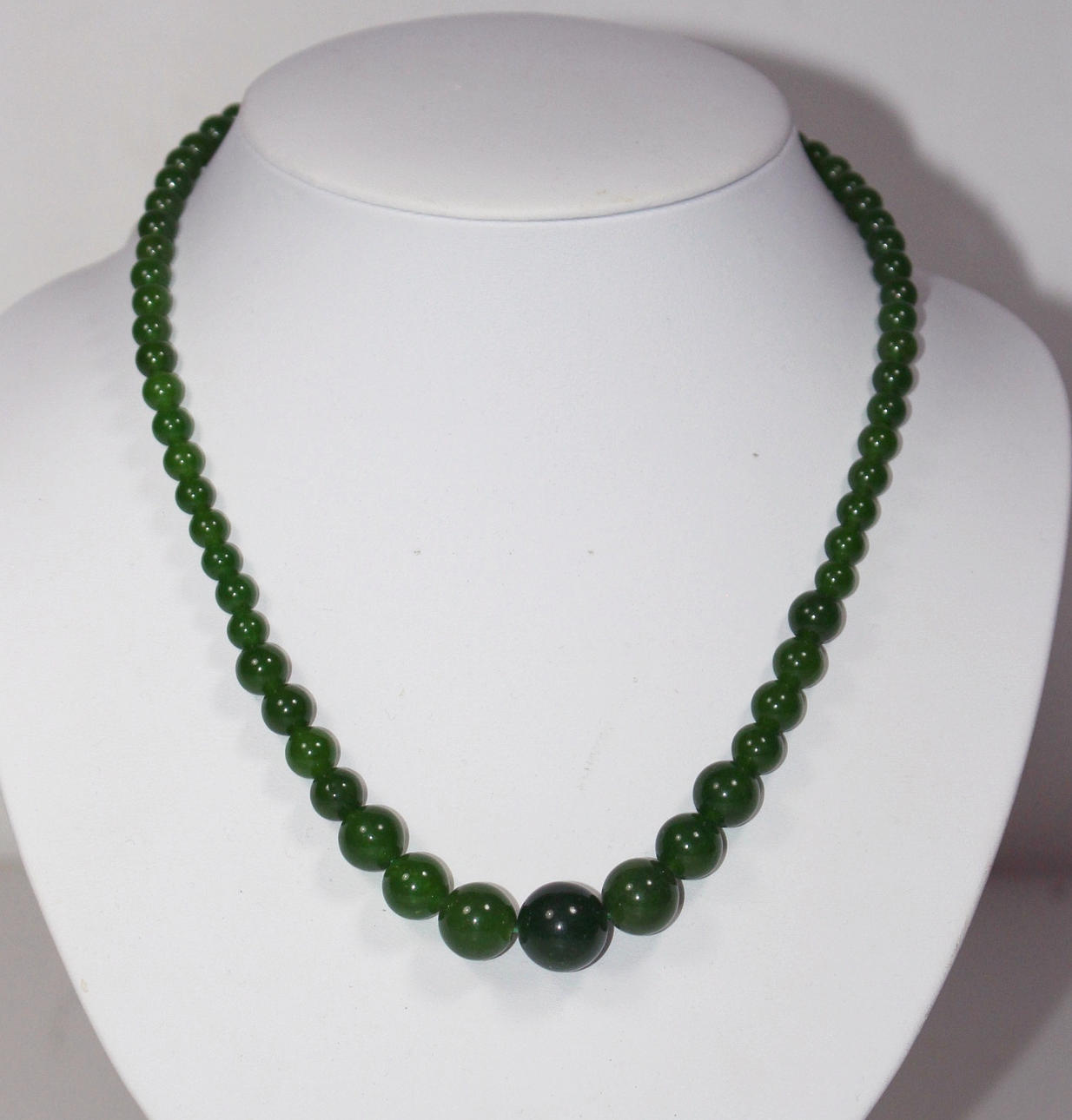 HALSBAND, Neferit, Kina.