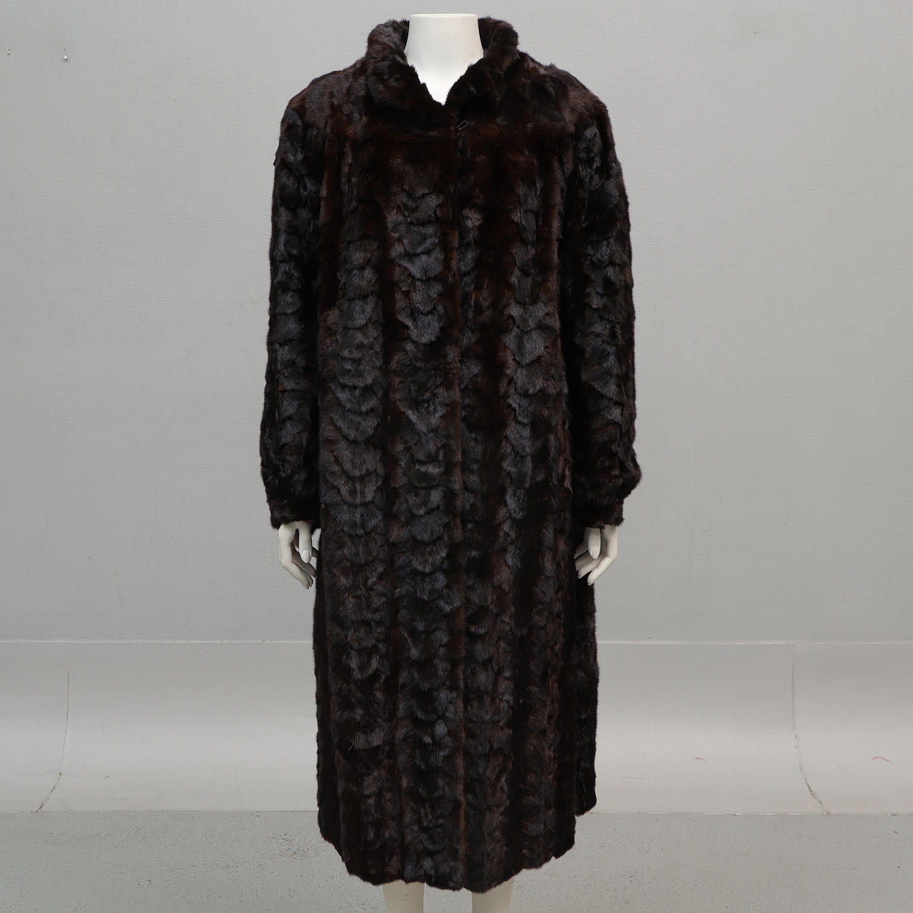 FUR COAT, mink.