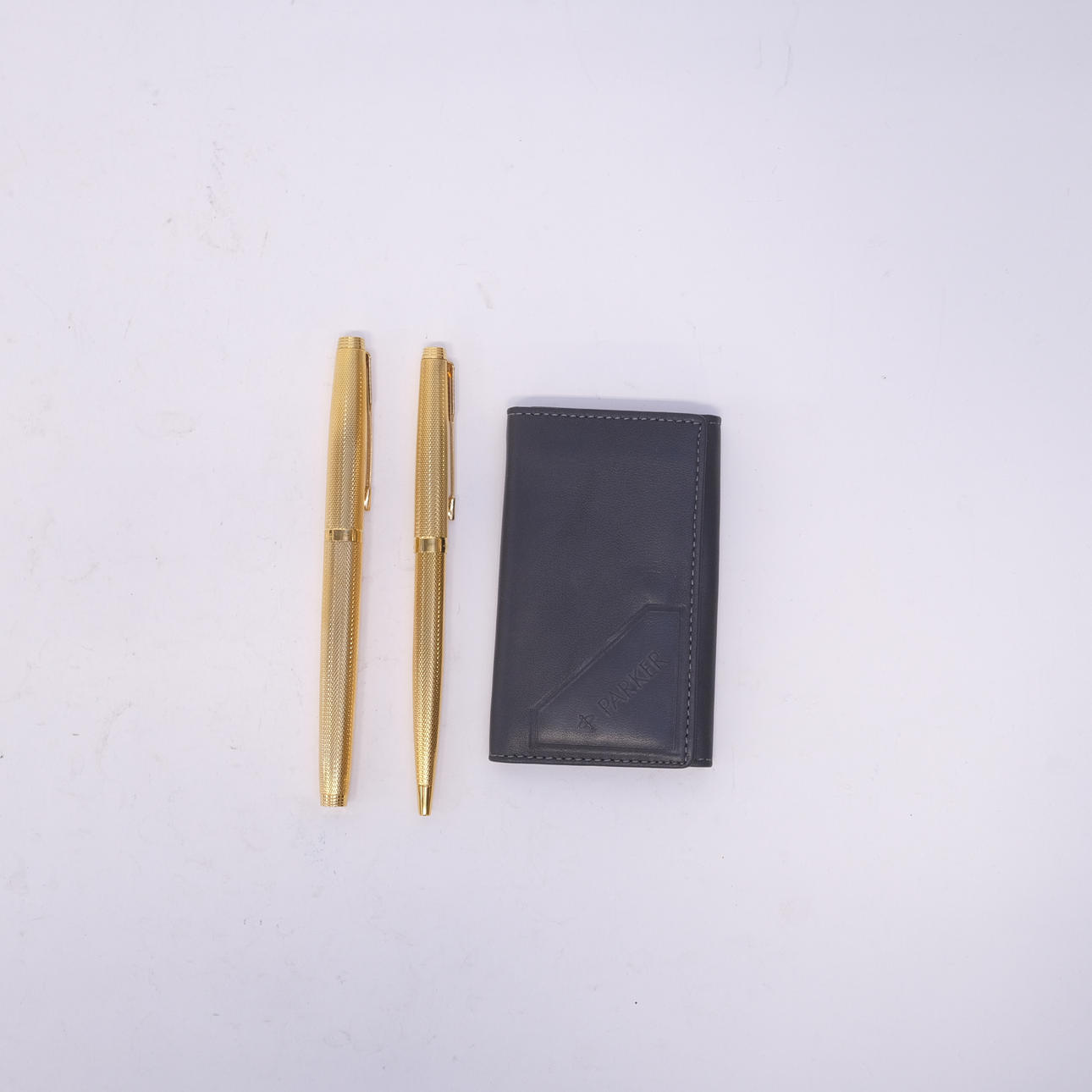 TWO PENS AND A WALLET, PARKER.