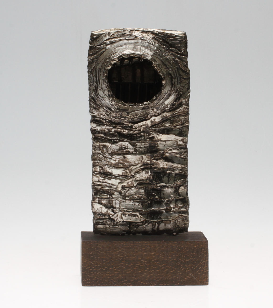 ÅKE LAGERBORG. "Något att minnas", ur sviten "Goda och onda sagor". Skulptur. Signerad.