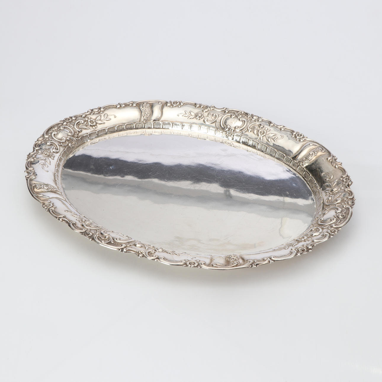 SERVING TRAY. Silver, Carl Hoff, Helsingborg 1944, approx. 982 grams.