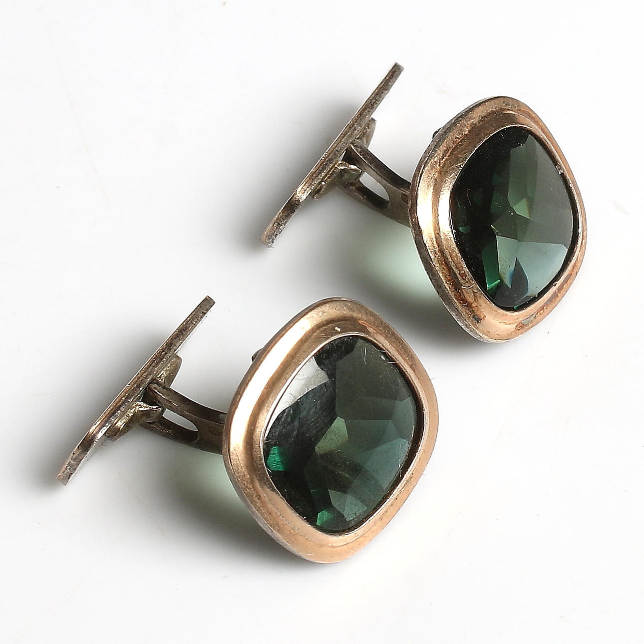 MANSCHETTKNAPPAR, förgyllt silver med turmaliner, 1960-tal.