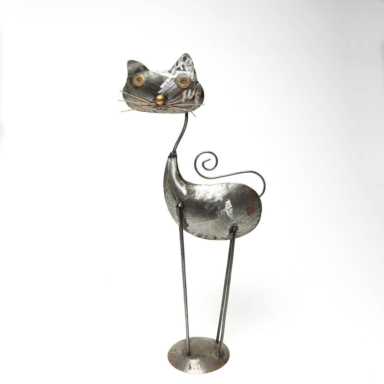 CAT SCULPTURE, metal, unsigned.