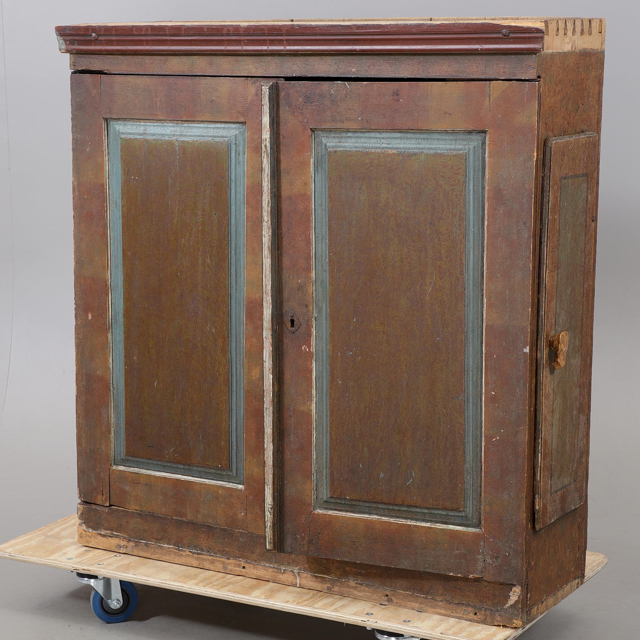 CABINET, 19th century.