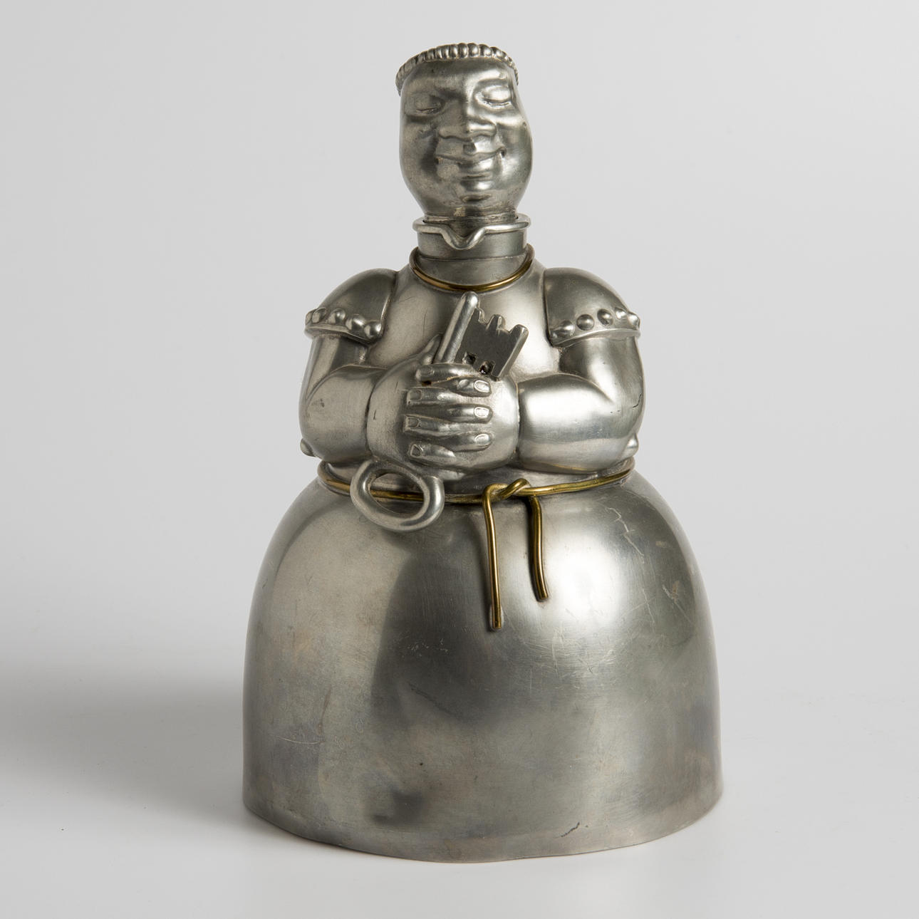 KARAFF i form av munk, tenn, Ystad Tenn.