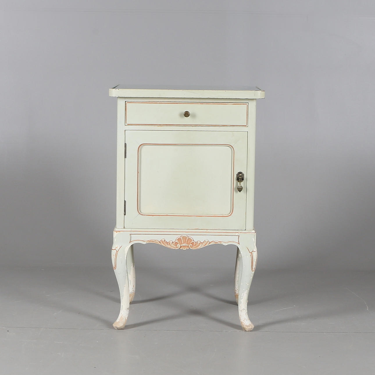 SÄNGBORD, grönmålad, rokoko-stil, 1900-tal.