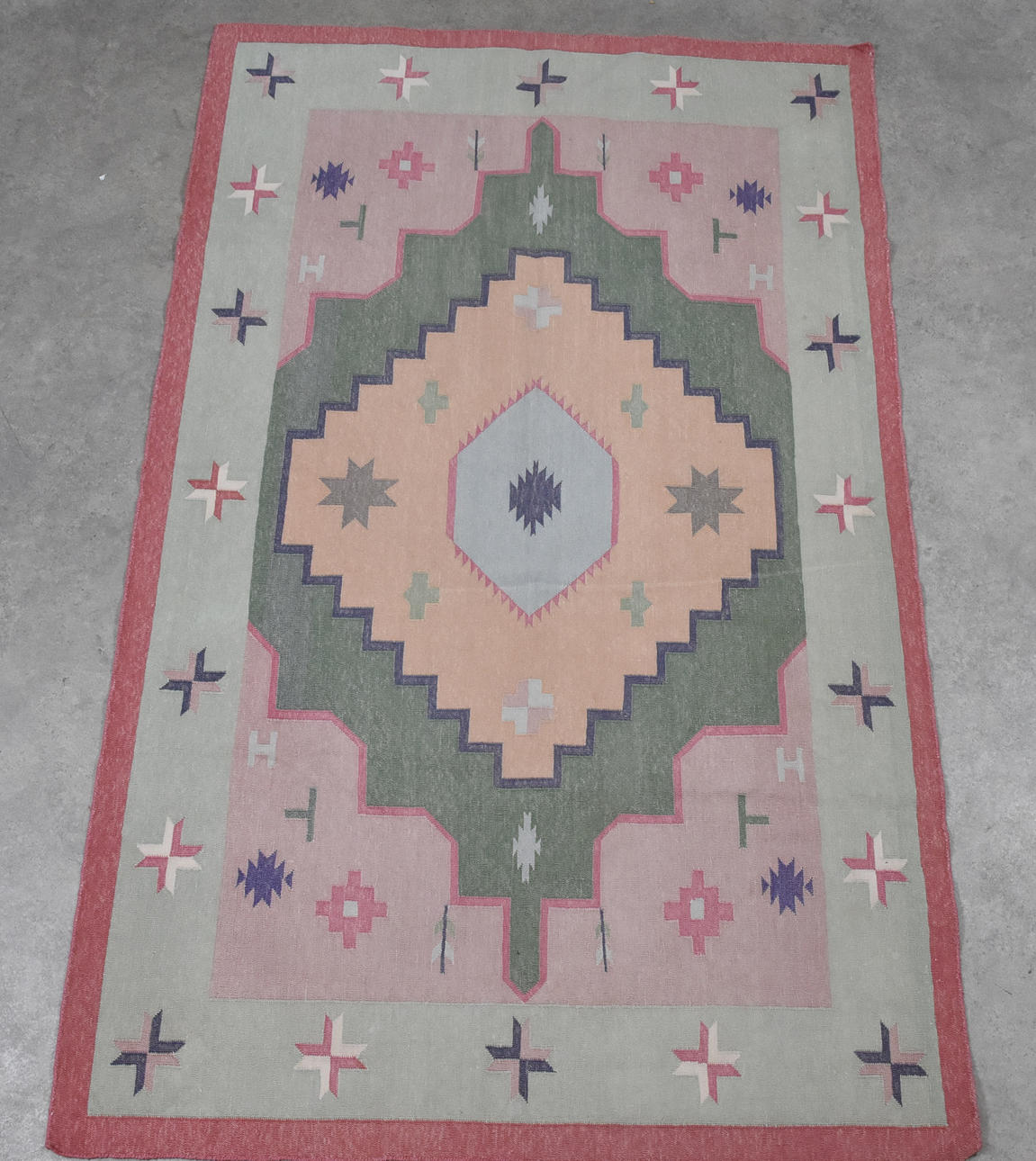 MATTA, Durrie, lin, inköpt på NK Nordiska Kompaniet 191 x 118 cm.