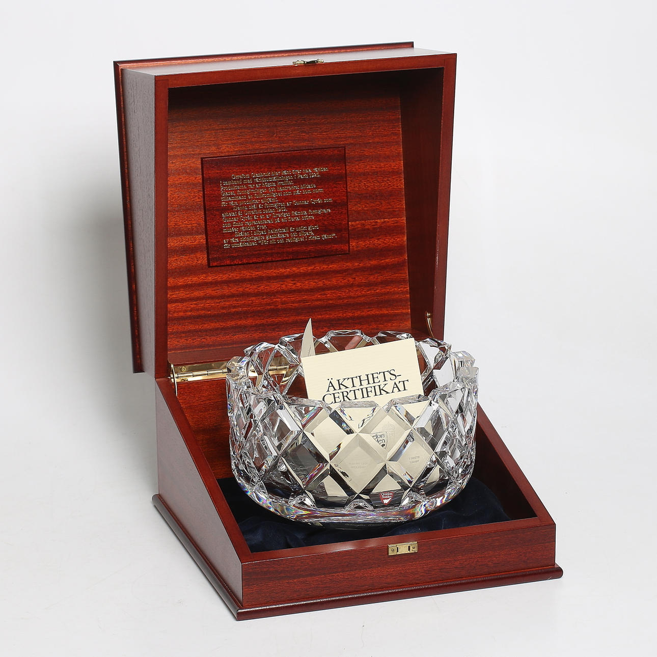 GUNNAR CYRÉN. Skål, helkristall, signerad "Gunnar Cyrén - Orrefors", "För Nit och Redlighet i Rikets Tjänst".