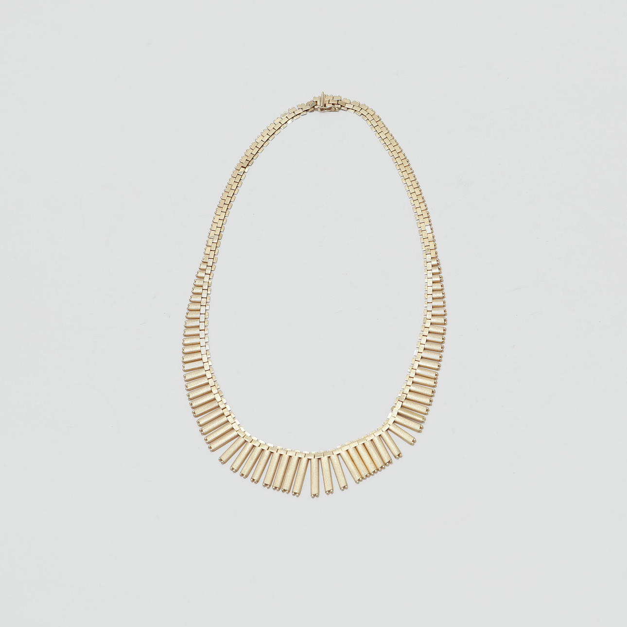 COLLIER, 14k guld, vikt ca 37,2 gram.