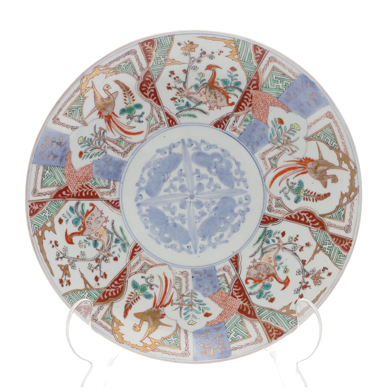 A LARGE IMARI DISH.
