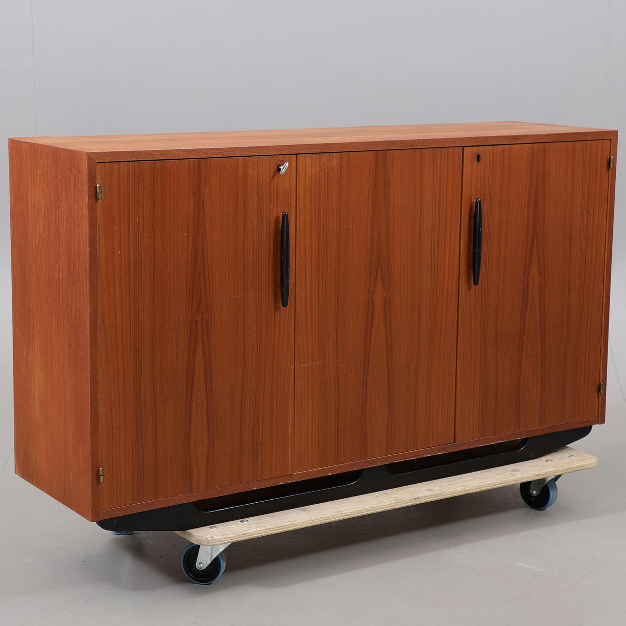 SIDEBOARD, teak, 1950s/60s.