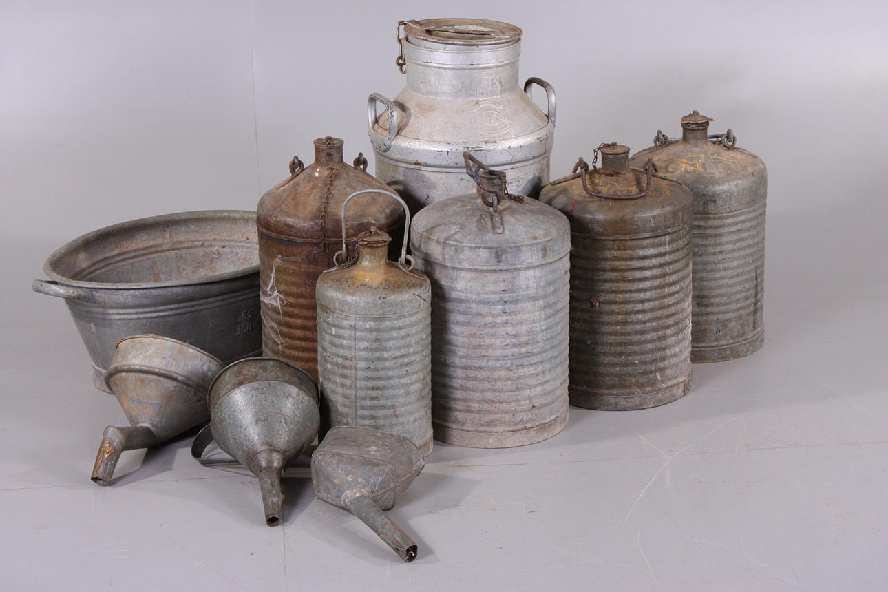 PARTI ZINK, 10 delar, balja, kannor, trattar.