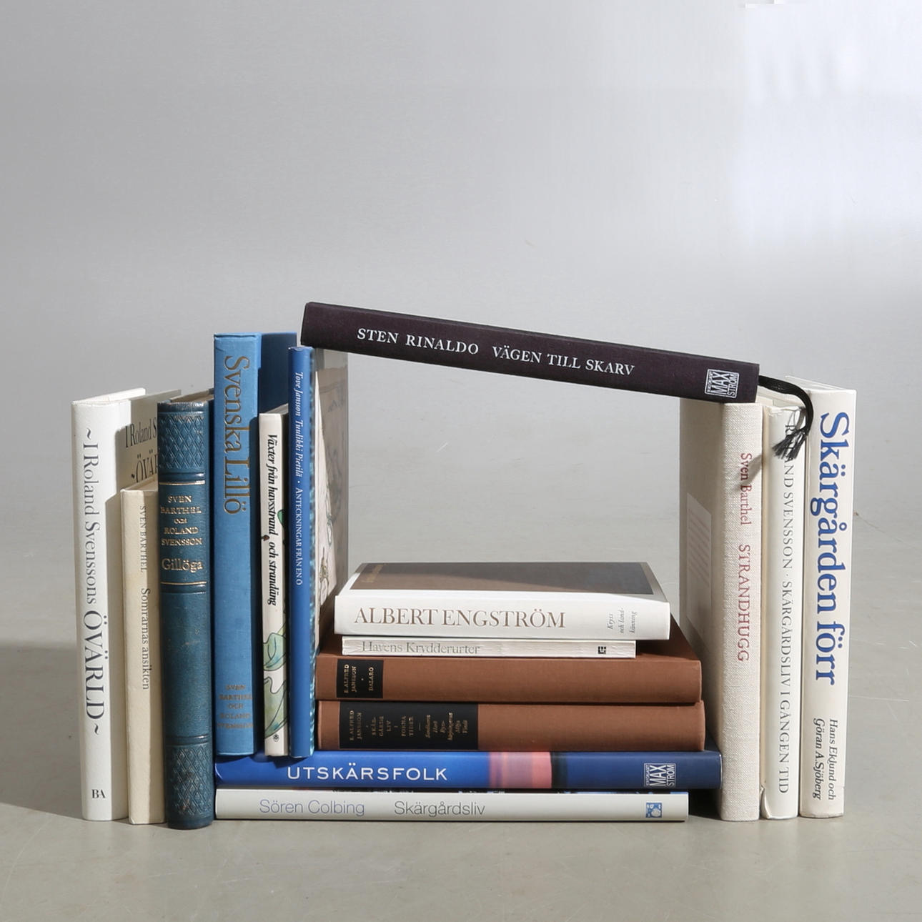 BÖCKER, 16 st, Marint tema, bland annat om Stockholms skärgård, 1900-tal.