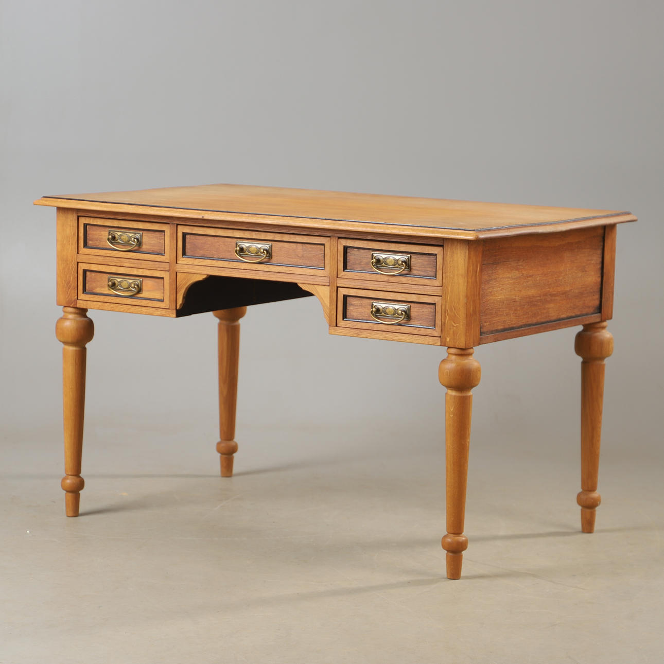 SKRIVBORD, ek, 1900-tal.