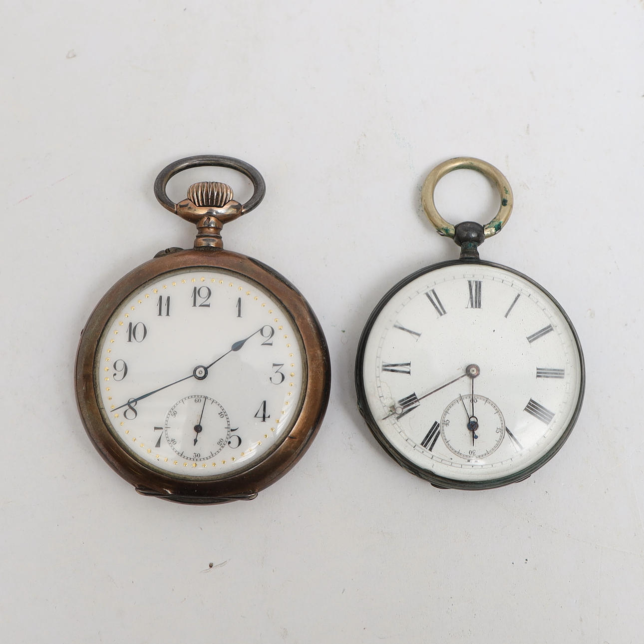 POCKET WATCHES 2 pcs, silver, key-wind, etc.