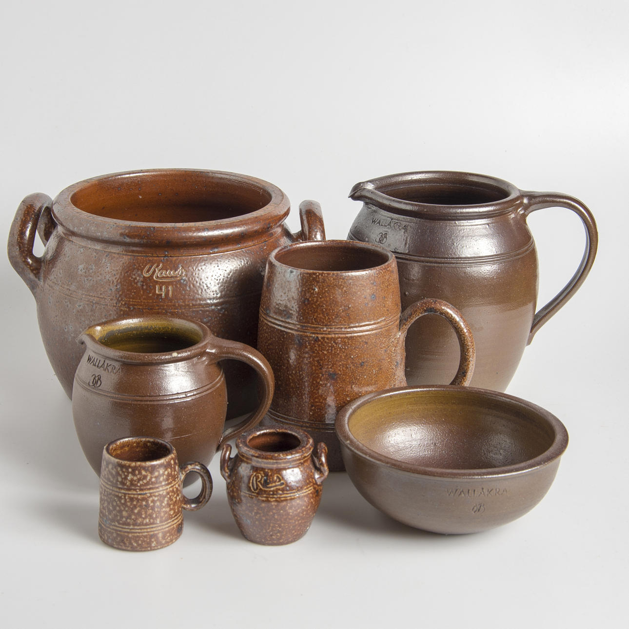 KRUS, BRINGARE M.M., 7 delar, keramik, Raus samt Wallåkra.