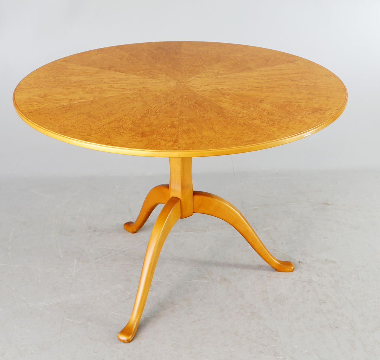 PÖYTÄ, "Vuoret", Carl Malmsten, 1900-luku.