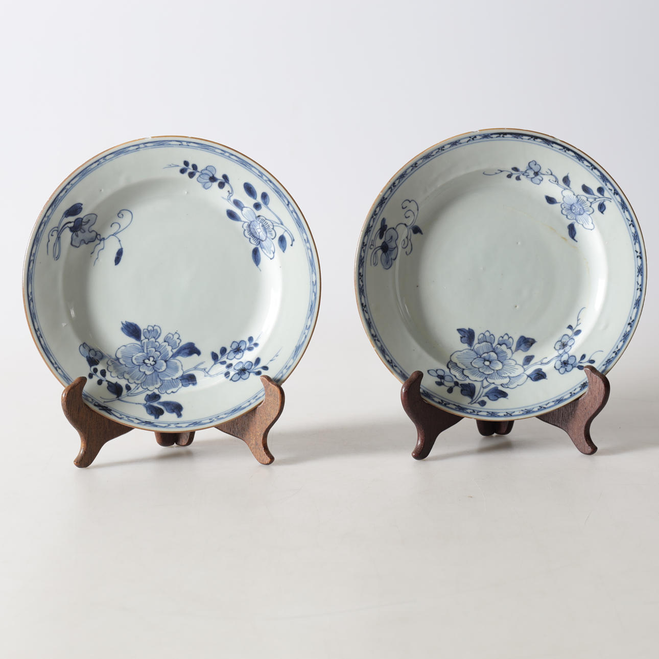 PLATES, 2 pcs. Porcelain, China.