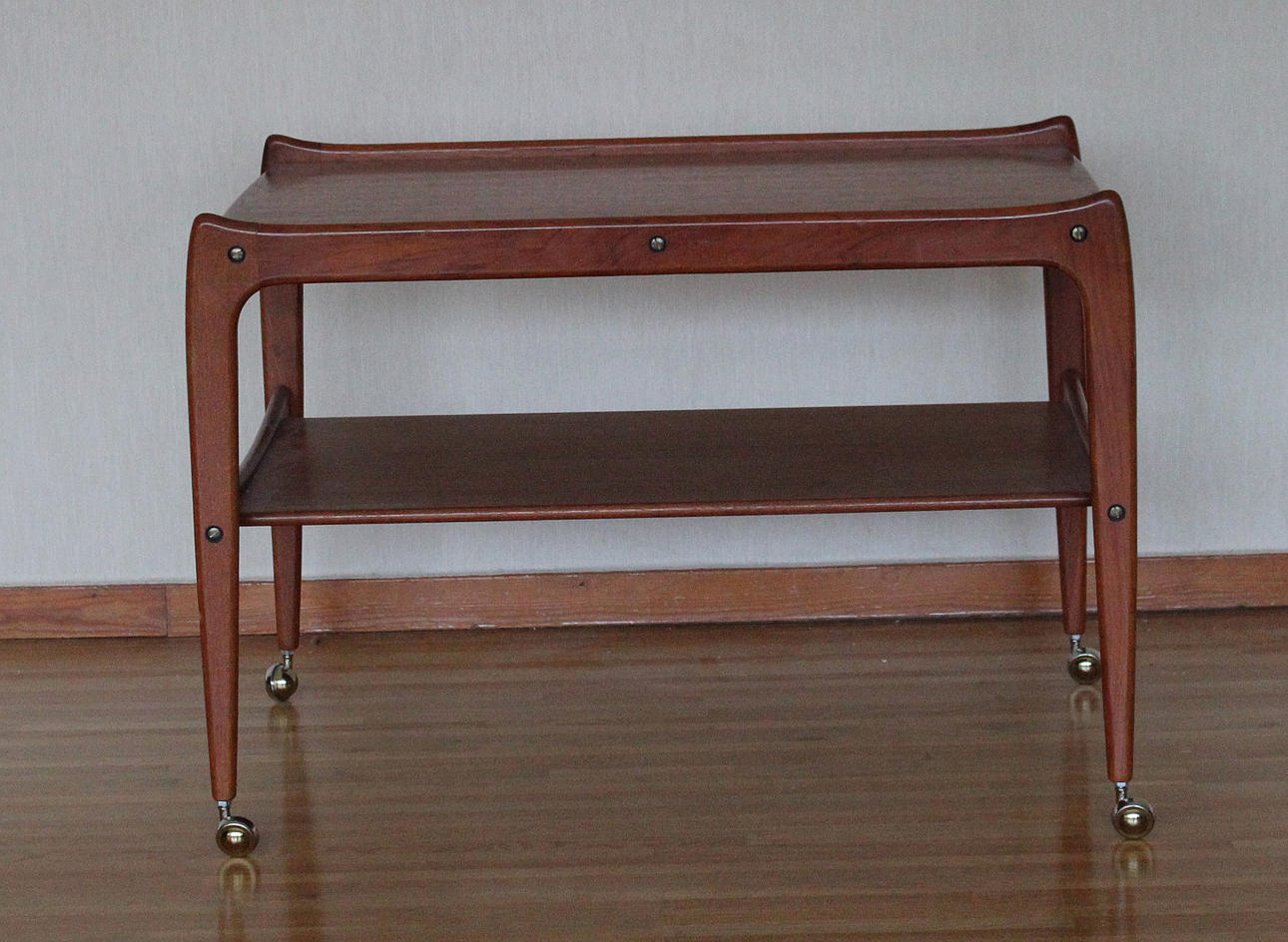 SERVERINGSVAGN i teakfanér, 1950/60-tal.