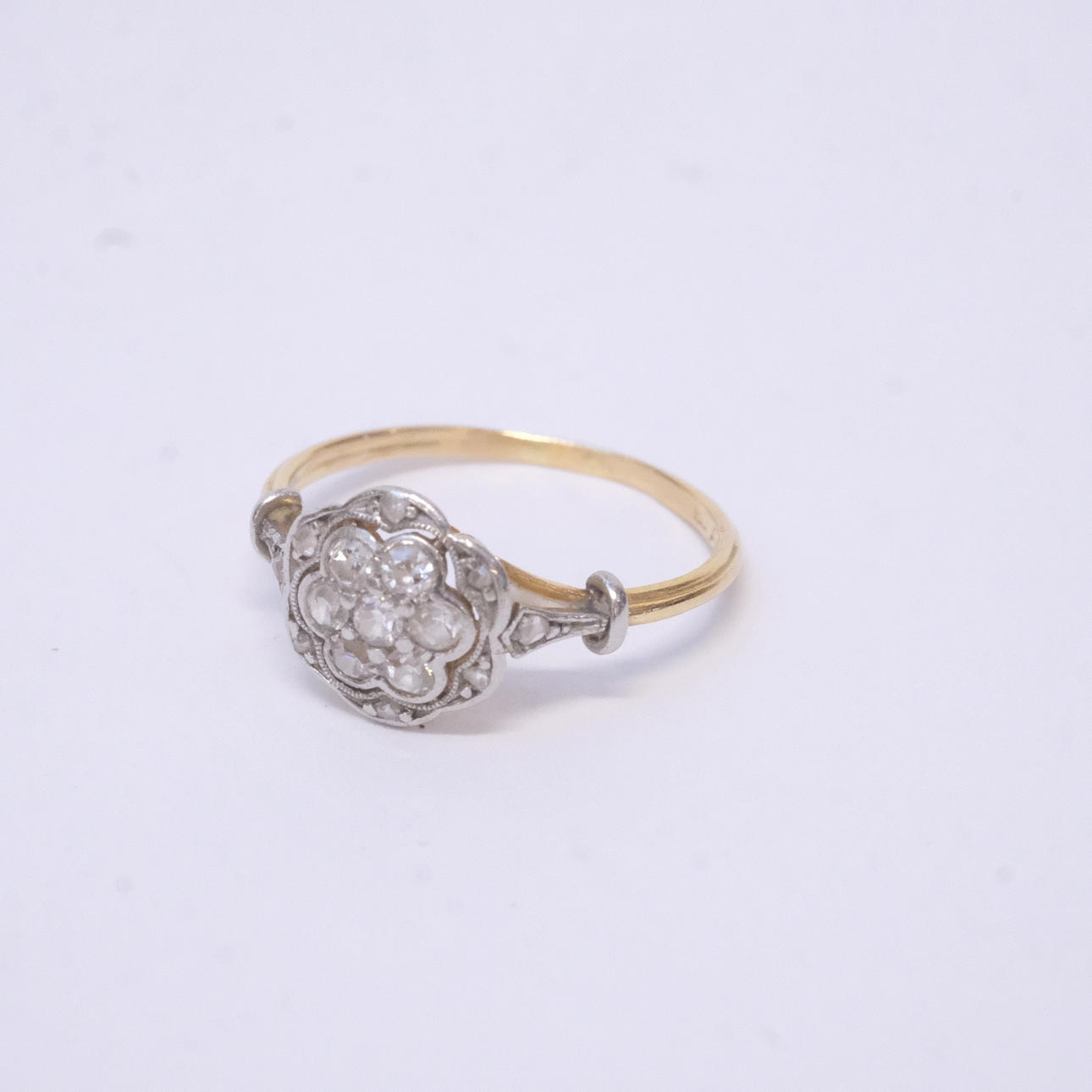 RING WITH DIAMONDS, 18K GOLD.