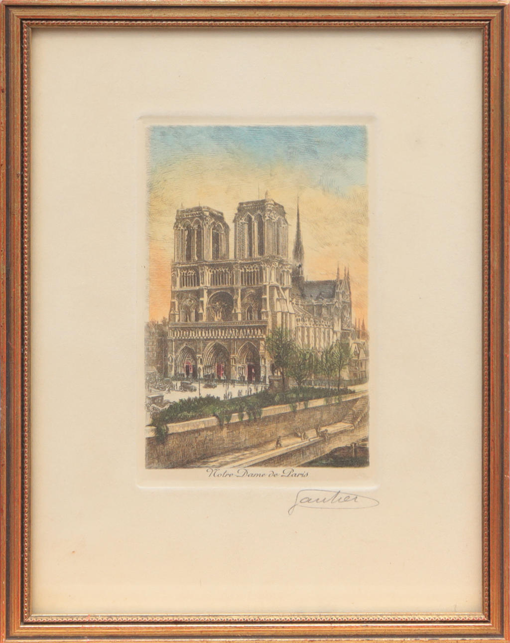GRAPHIC PRINT, Notre Dame motif.